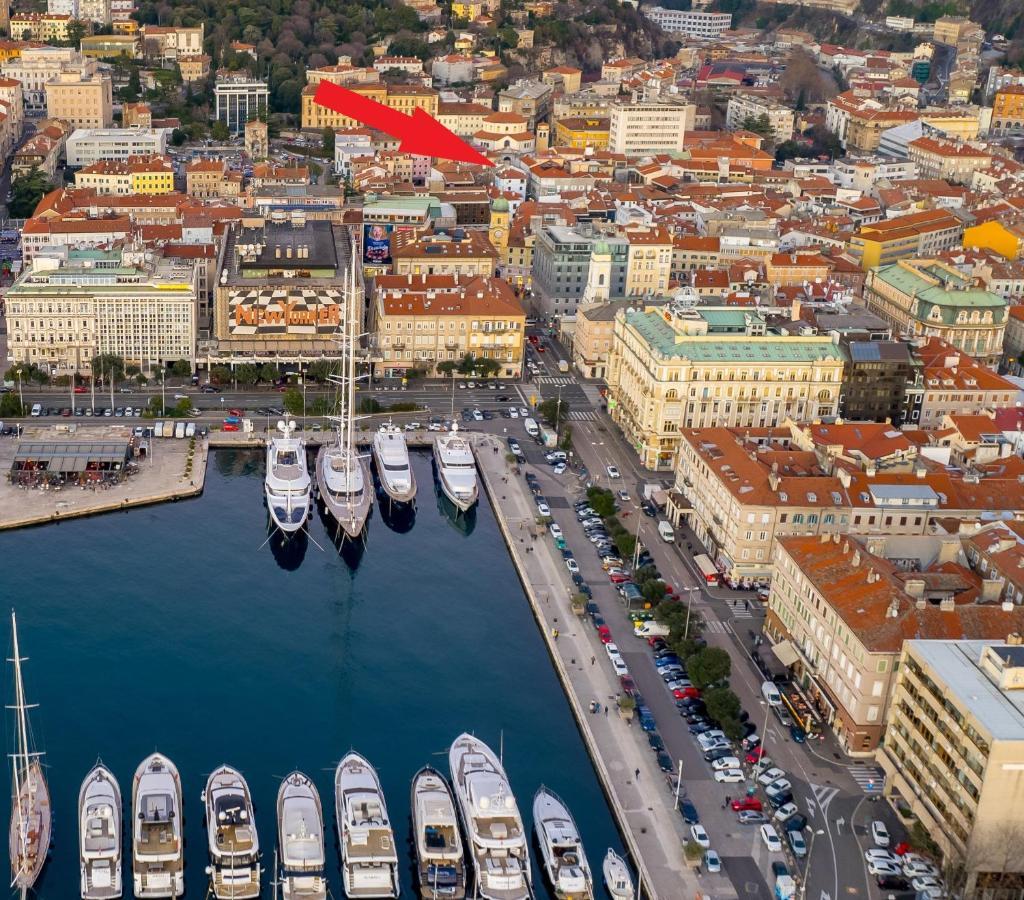 Area2 Center Luxury Apartment Rijeka Luaran gambar