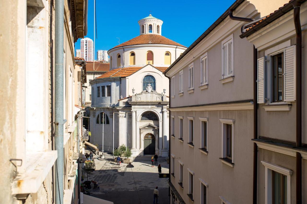 Area2 Center Luxury Apartment Rijeka Luaran gambar